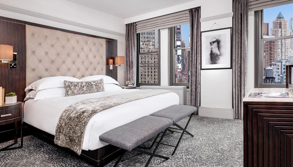 Westhouse Hotel New York Dış mekan fotoğraf A bedroom at the hotel