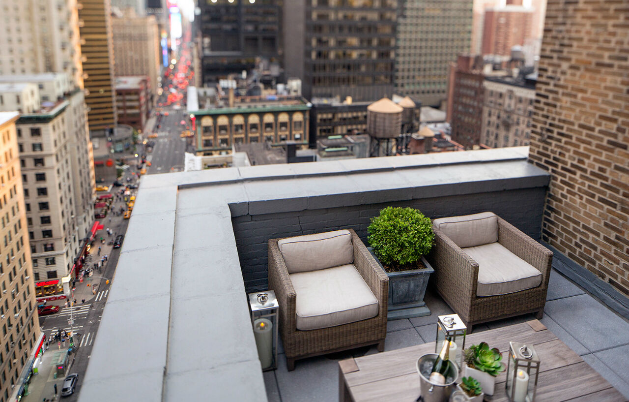 Westhouse Hotel New York Dış mekan fotoğraf The rooftop terrace